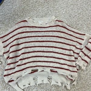 M/L Mainstrip Distressed Sweater